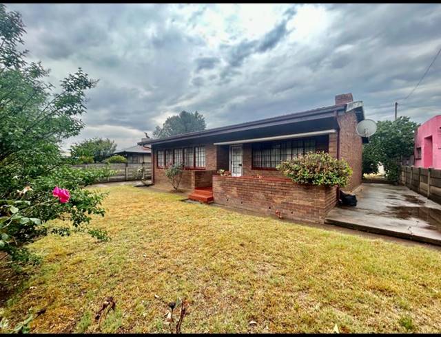 3 BEDROOM HOUSE FOR SALE IN VANDERBIJLPARK CW 5